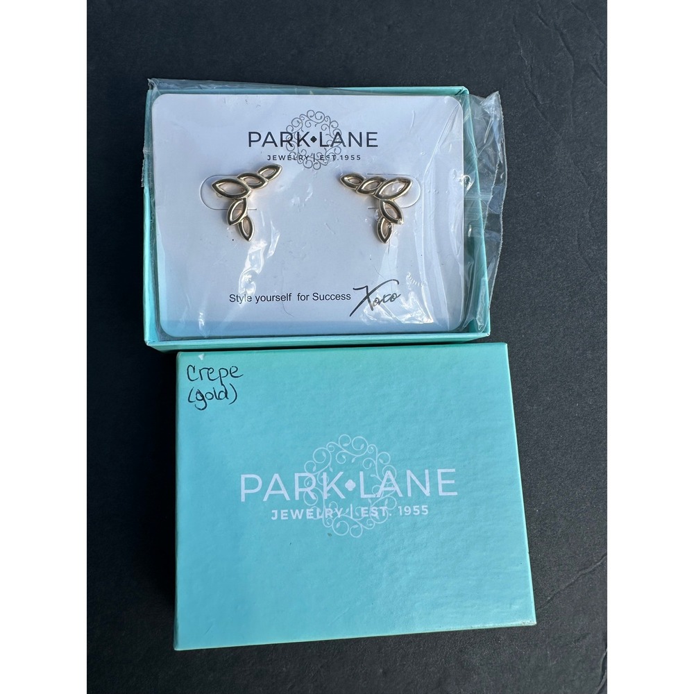 Park Lane Crepe Gold Leaf Crawler‎ Stud Earrings New in Box